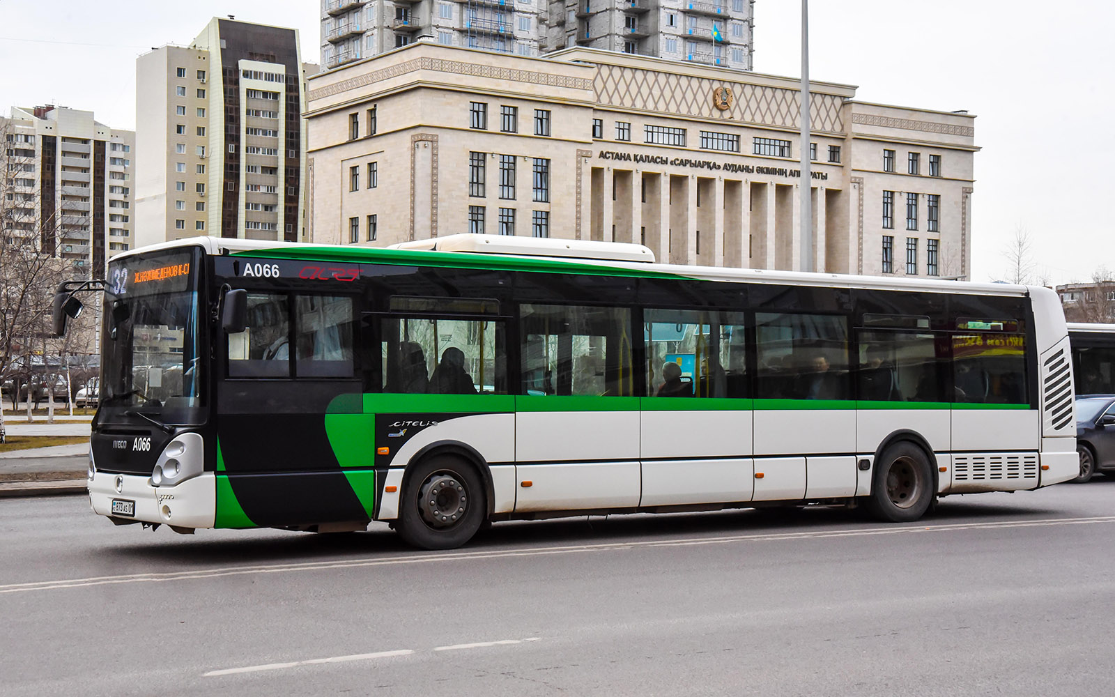 3 автобус астана. Автобусы Астана. Городской автобус. Автобус ЛРТ. Автобусы Астаны 51.